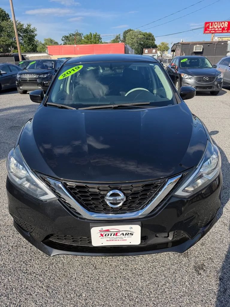 Used 2019 Nissan Sentra SV w/ Special Edition Package FWD image 3