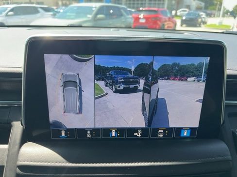 Used 2021 Chevrolet Tahoe Z71 w/ Z71 Signature Package image 30