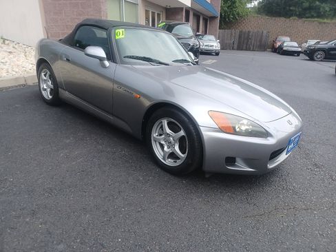 Used 2001 Honda S2000 image 23