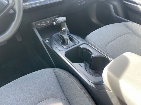 Used 2025 Kia K4 LXS image 40