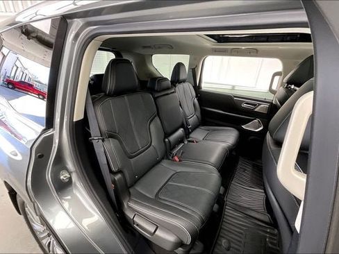 Certified 2025 INFINITI QX80 Sensory AWD/4WD image 20
