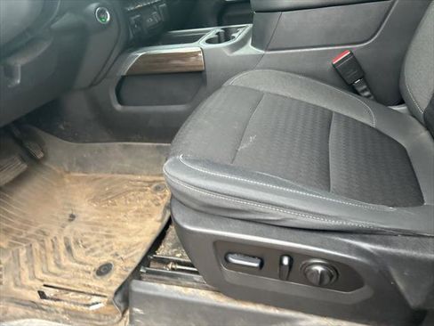 Used 2021 Chevrolet Silverado 1500 LT Trail Boss w/ Convenience Package II image 11