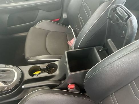 Certified 2022 Kia Forte GT-Line FWD image 24