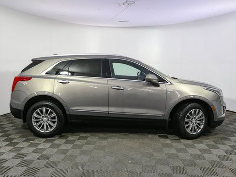 Used 2017 Cadillac XT5 Luxury w/ Driver Awareness Package image 13