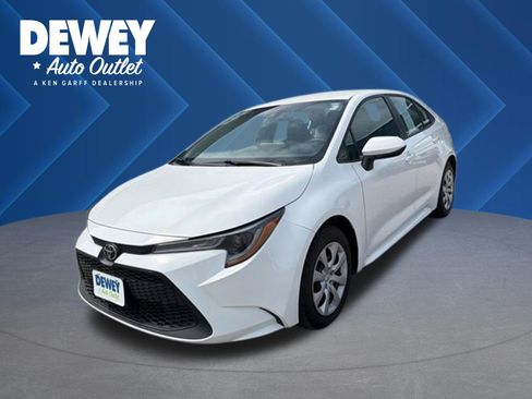 Used 2022 Toyota Corolla LE FWD image 1