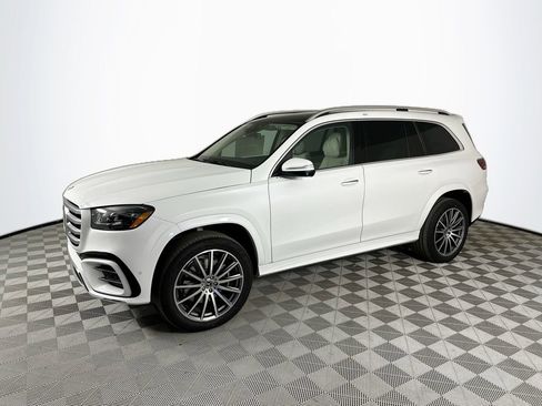 New 2026 Mercedes-Benz GLS 450 4MATIC image 3