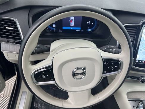 Used 2023 Volvo XC90 B6 Plus w/ Protection Package image 21