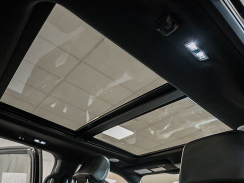 Used 2023 Ford F150 Lariat w/ Equipment Group 502A High image 46