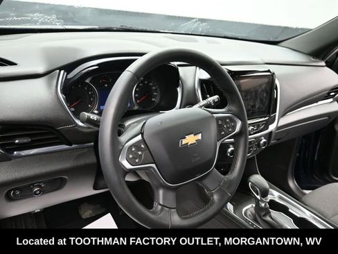 Used 2023 Chevrolet Traverse LT AWD/4WD image 14