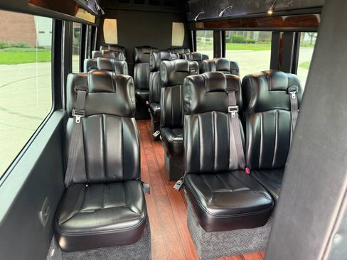 Used 2015 Mercedes-Benz Sprinter 3500 w/ Window Fleet Package image 19