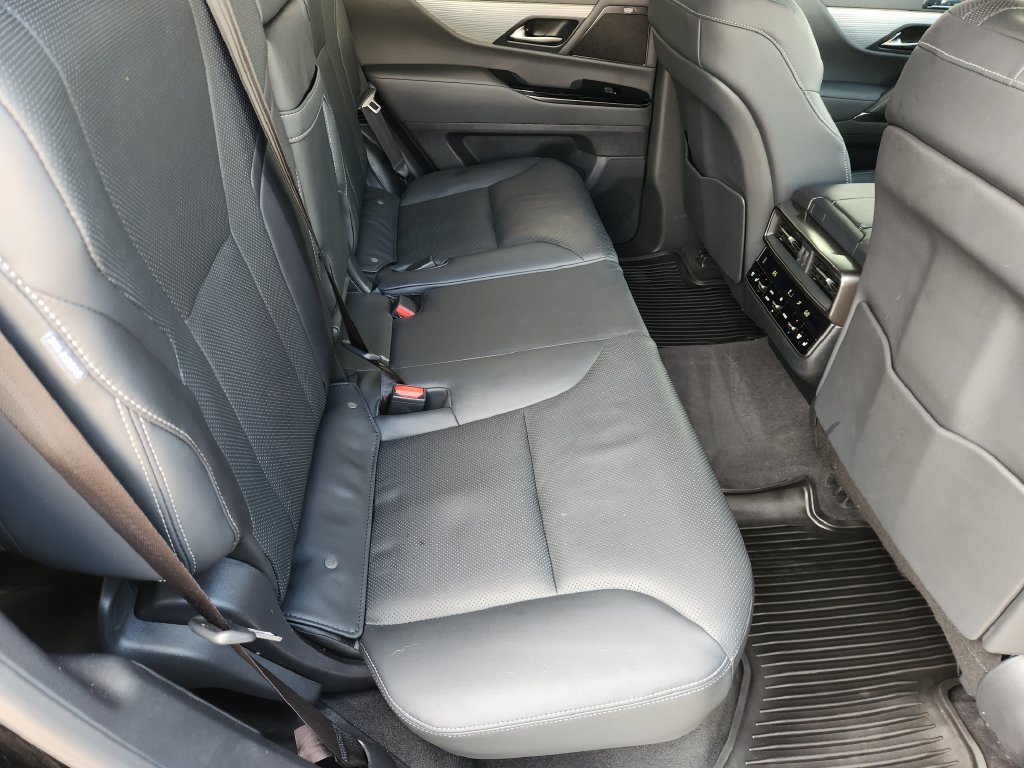 Certified 2024 Lexus LX 600 F Sport AWD/4WD image 31