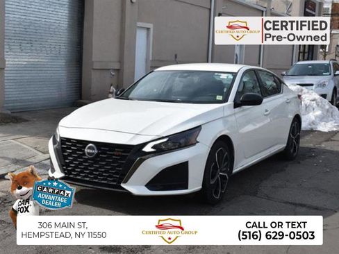 Used 2025 Nissan Altima 2.5 SR image 1