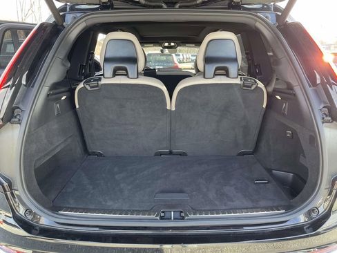 Used 2025 Volvo XC90 T8 Ultra image 30