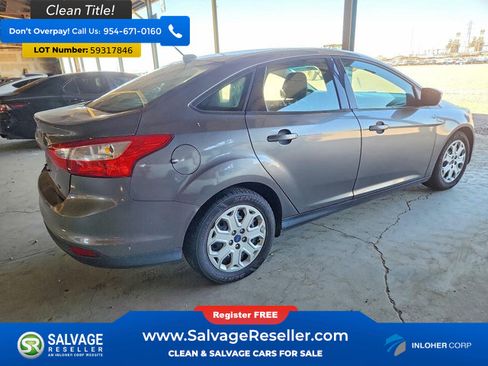 Used 2012 Ford Focus SE FWD image 4