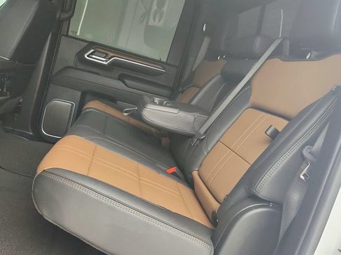 Certified 2025 Chevrolet Silverado 3500 High Country w/ High Country Premium Package AWD/4WD image 26