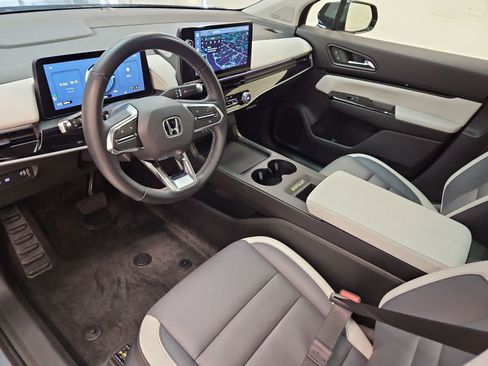 Used 2024 Honda Prologue Touring image 2