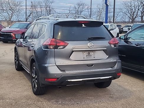 Used 2019 Nissan Rogue SL w/ Premium Package image 3