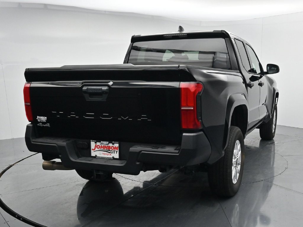 Used 2025 Toyota Tacoma SR AWD/4WD image 6