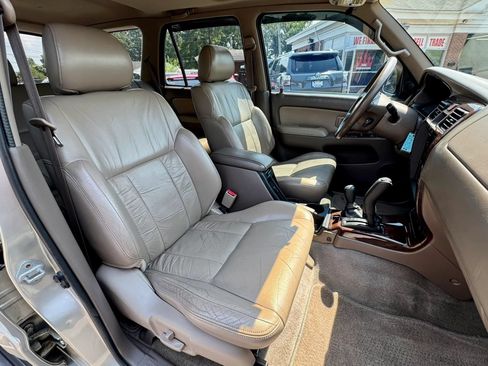 Used 2001 Toyota 4Runner Limited AWD/4WD image 12
