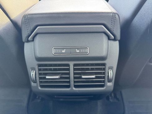 Used 2016 Land Rover Range Rover Evoque SE image 13