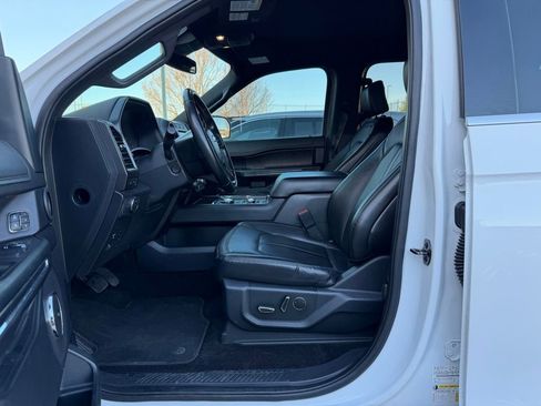 Used 2019 Ford Expedition Limited w/ Equipment Group 302A image 19