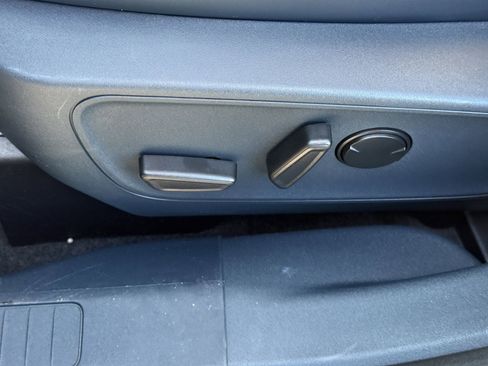 Certified 2023 Ford Maverick Lariat w/ Lariat Luxury Package image 17