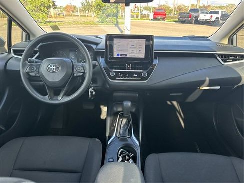 Used 2024 Toyota Corolla LE image 14