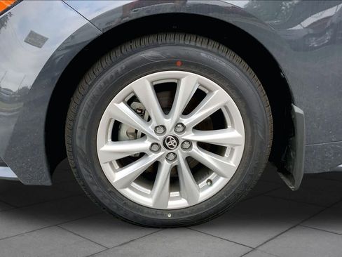 Used 2026 Toyota Corolla XLE FWD image 11