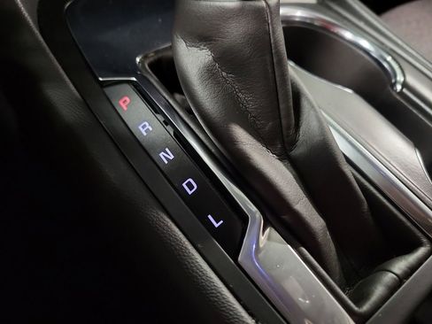 Used 2024 Chevrolet Equinox LT FWD image 16