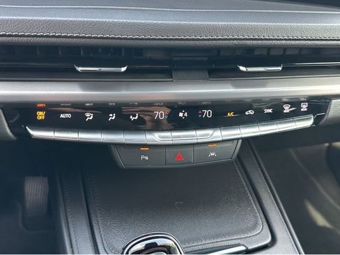 Certified 2024 Cadillac XT4 Premium Luxury image 20