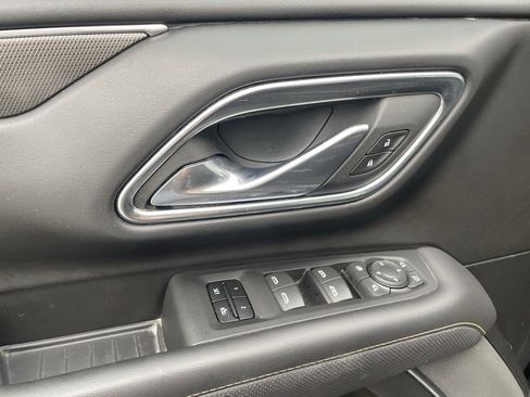 Used 2024 GMC Yukon XL AT4 w/ AT4 Premium Package image 12