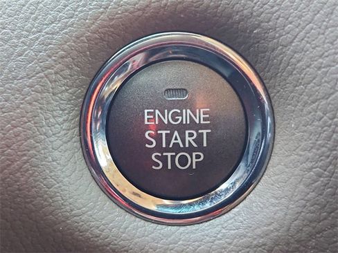 Used 2019 Lexus GX 460 image 17