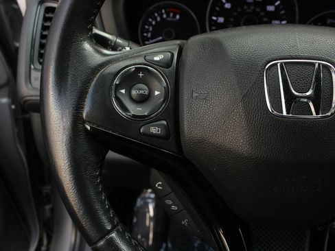 Used 2019 Honda HR-V Sport image 29
