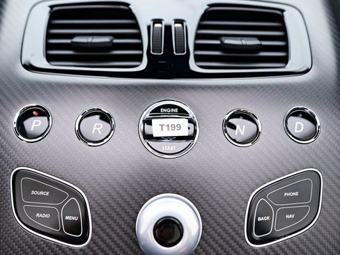 Used 2016 Aston Martin DB9 GT image 91