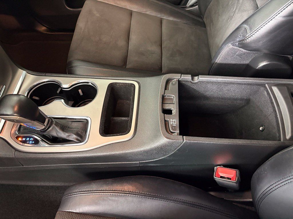 Used 2021 Jeep Grand Cherokee Laredo X RWD image 31