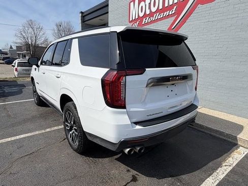 Used 2022 GMC Yukon AT4 AWD/4WD image 9