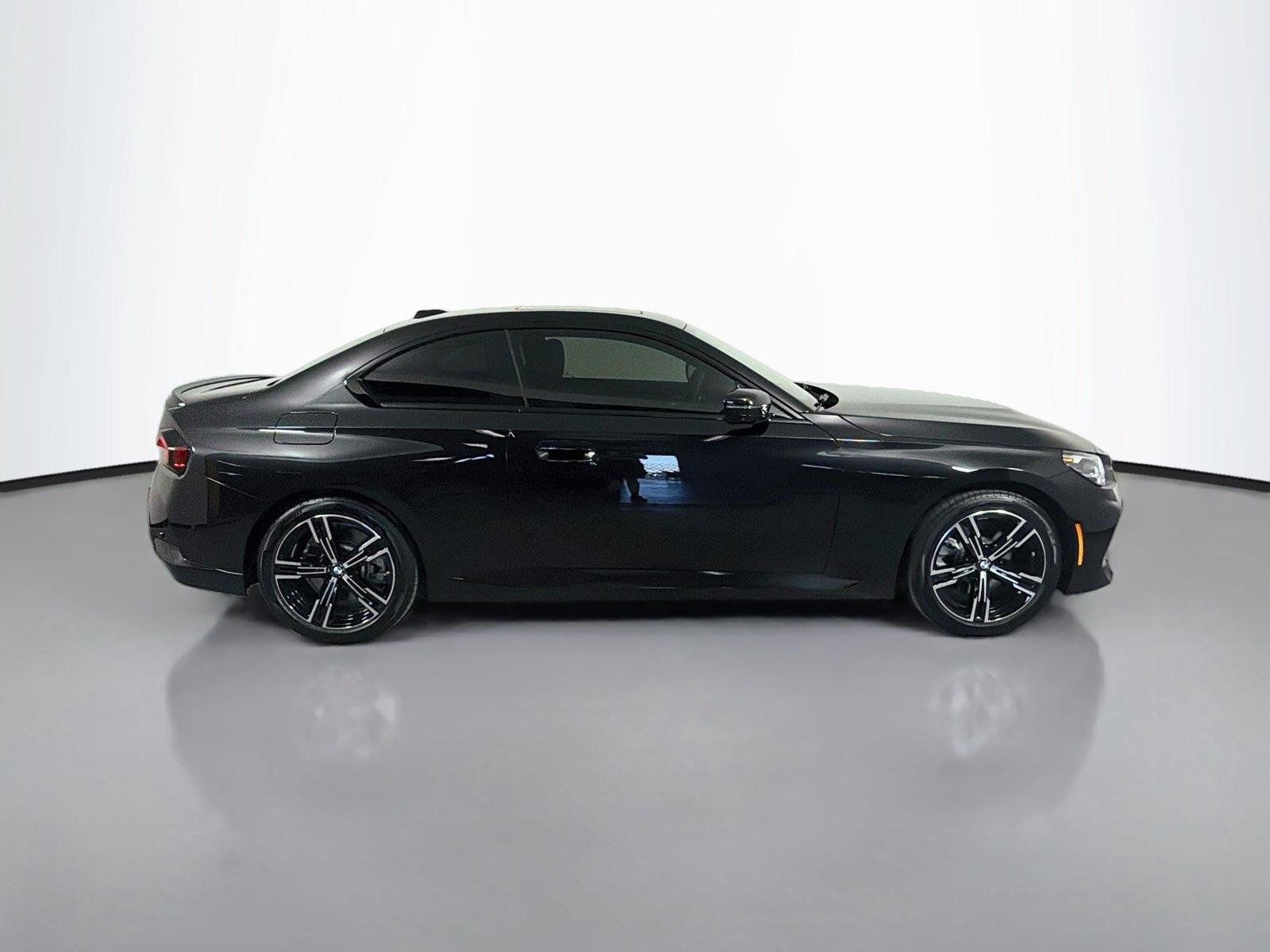 New 2026 BMW 230i xDrive Coupe w/ M Sport Package AWD/4WD image 4