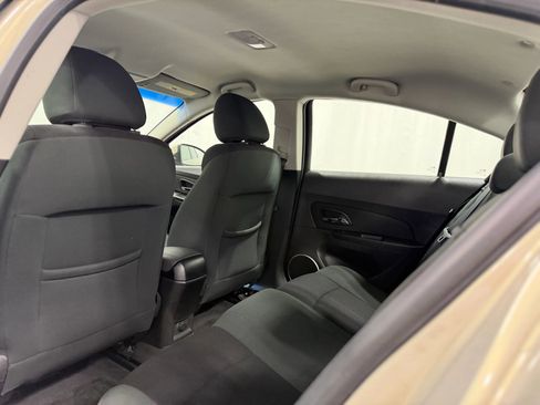 Used 2011 Chevrolet Cruze LT FWD image 34