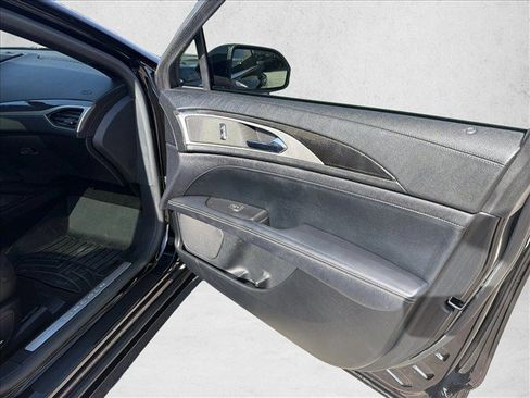 Used 2017 Lincoln MKZ Reserve w/ Drivers Package AWD/4WD image 24