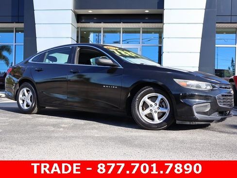 Used 2017 Chevrolet Malibu LS image 2