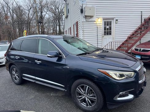 Used 2017 INFINITI QX60 Base AWD 4dr SUV w/ Premium Plus Package image 3