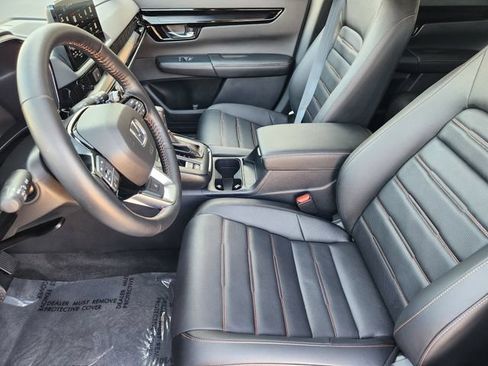 Used 2026 Honda CR-V Sport Touring image 4