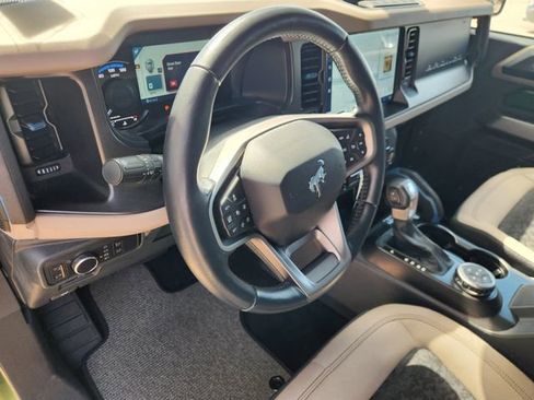 Used 2022 Ford Bronco Wildtrak image 26