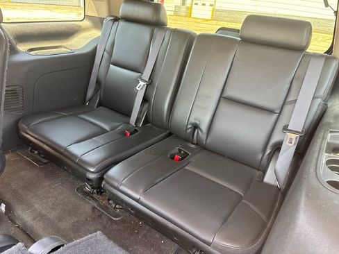Used 2011 Chevrolet Tahoe LTZ AWD/4WD image 20