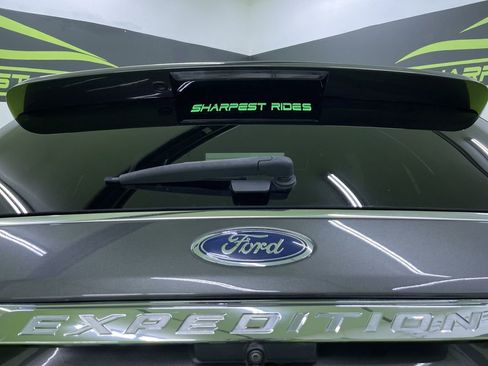 Used 2021 Ford Expedition XLT image 13