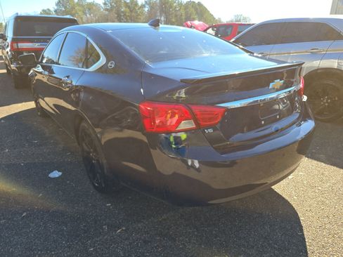 Used 2018 Chevrolet Impala LT w/ Sunroof and Spoiler Package image 4