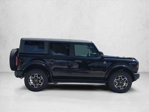 New 2026 Ford Bronco Outer Banks AWD/4WD image 5