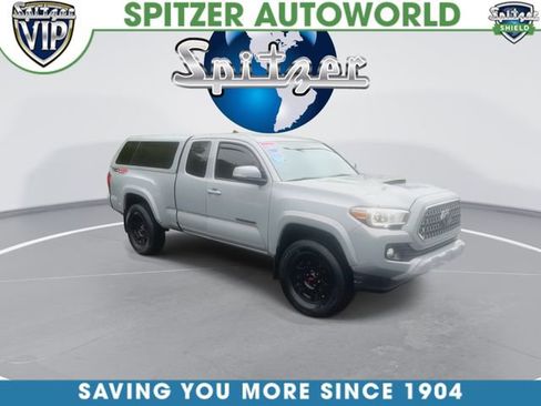 Used 2019 Toyota Tacoma TRD Sport w/ Technology Package AWD/4WD image 2