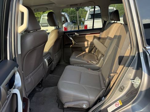 Used 2017 Lexus GX 460 Premium AWD/4WD image 15