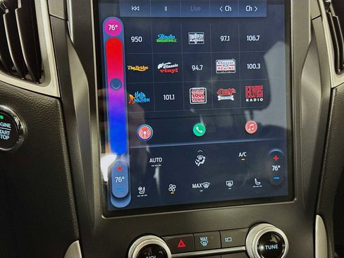 Used 2022 Ford Edge SEL w/ Convenience Package image 30